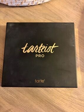 tarte Black and Gold Tarteist Pro Makeup Palette